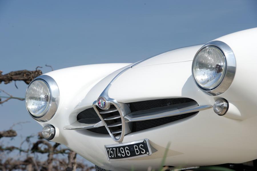Детали экстерьера Alfa Romeo Giulietta Sprint Speciale (101) 1958 года  (фото 13 из 44)